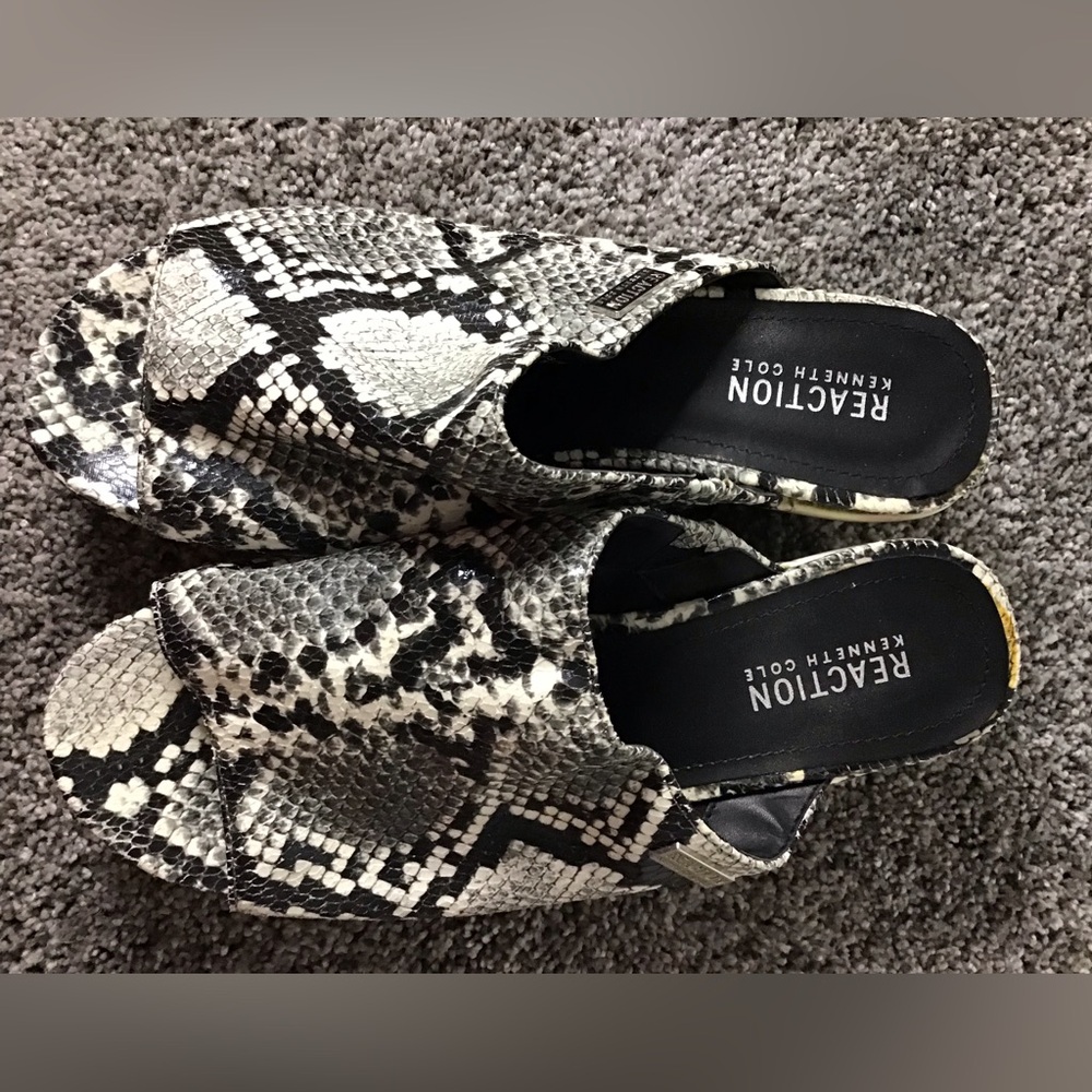 Kenneth Cole Reaction Black and White Snakeskin Mules